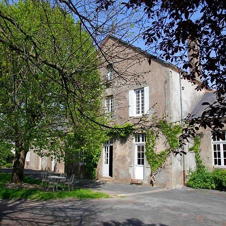 Bed and Breakfast La Bonne Ecole Les Landes-Genusson Екстер'єр фото
