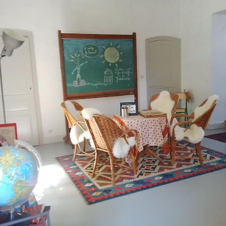 Bed and Breakfast La Bonne Ecole Les Landes-Genusson Екстер'єр фото